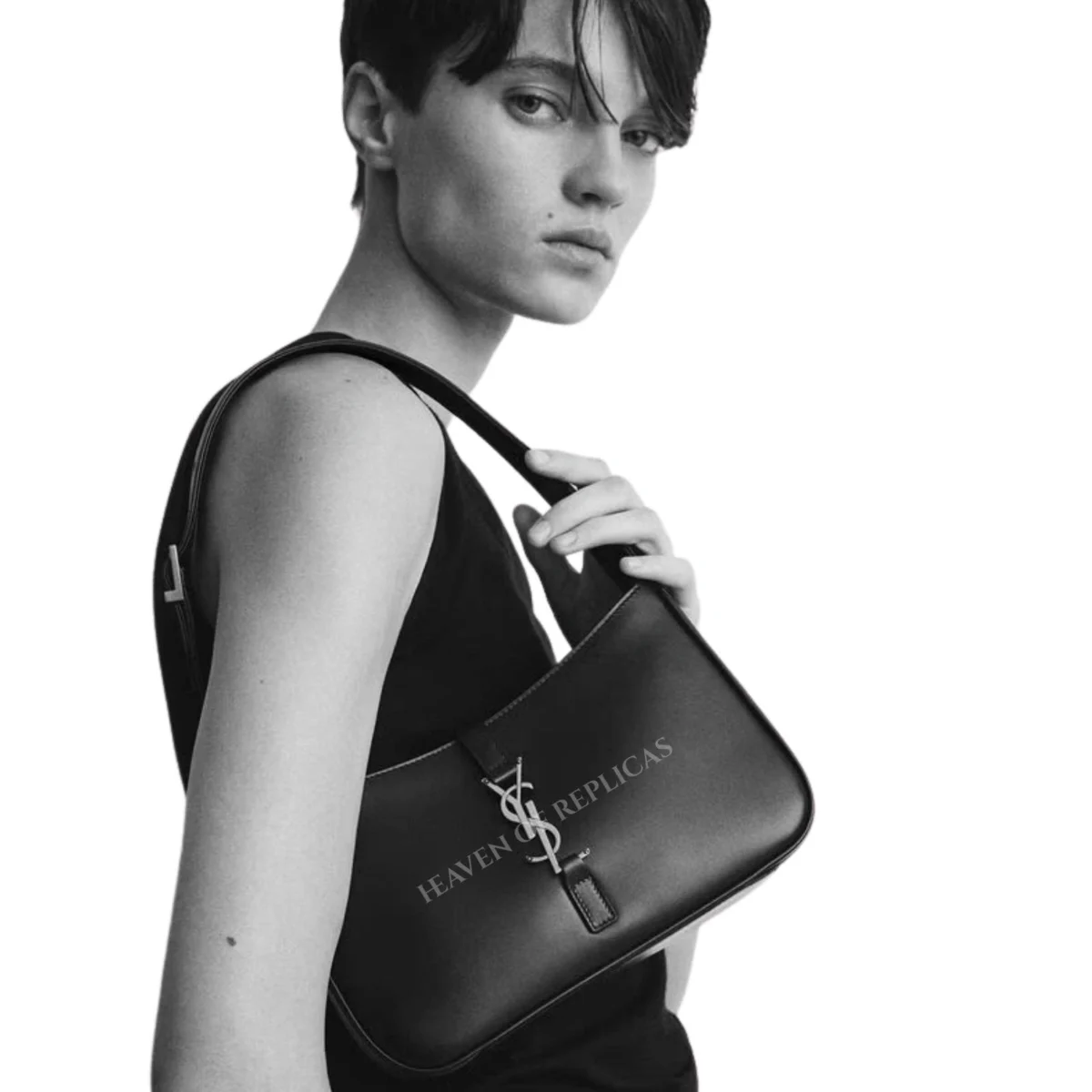 LE 5 À 7 in smooth leather